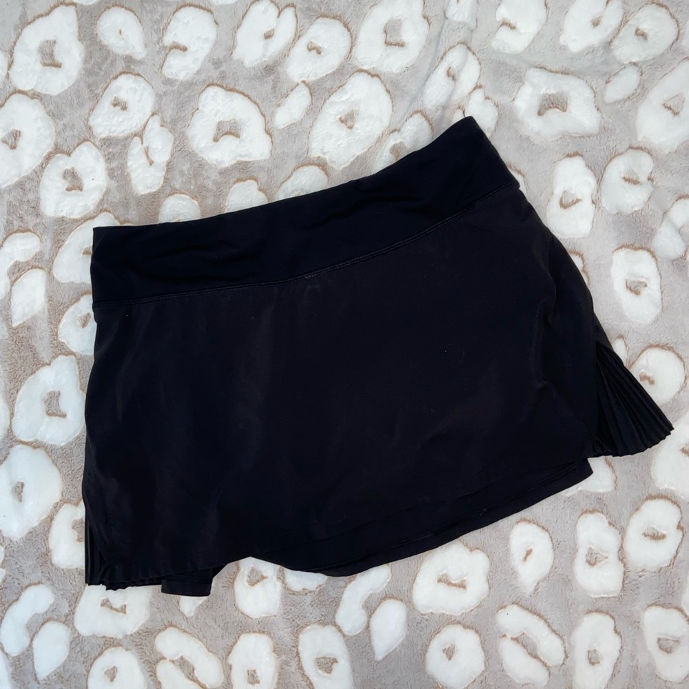Lululemon Play off the Pleats Skirt